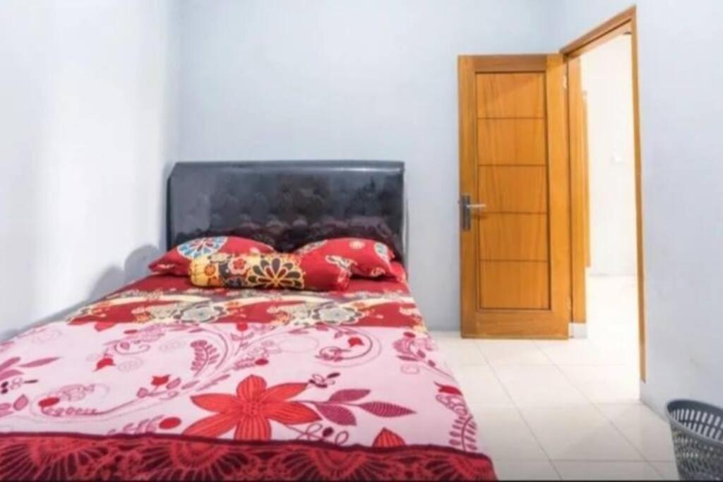 Villa Mutiara Citra Puncak Bu Eva Sampal 外观 照片