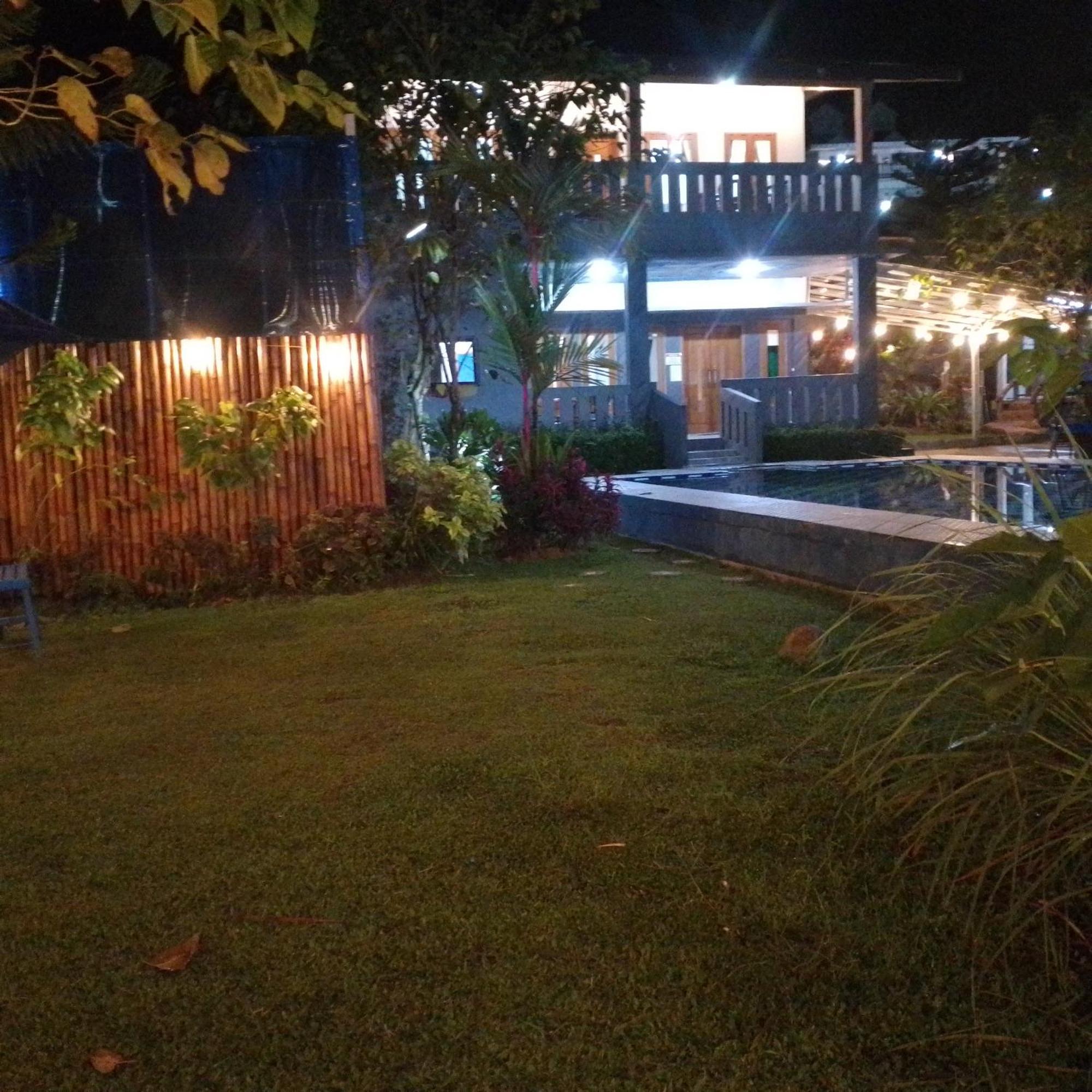 Villa Mutiara Citra Puncak Bu Eva Sampal 外观 照片