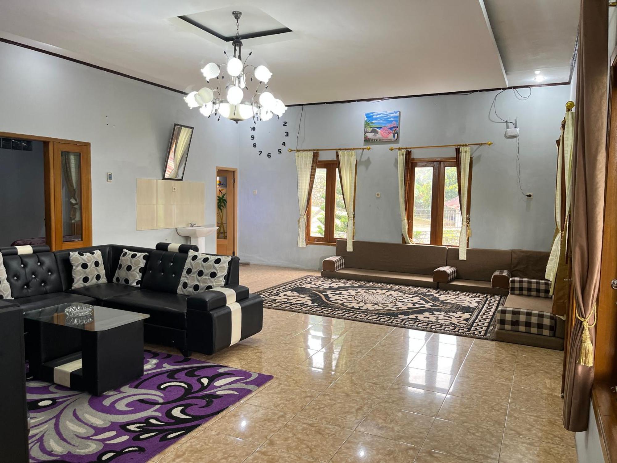 Villa Mutiara Citra Puncak Bu Eva Sampal 外观 照片